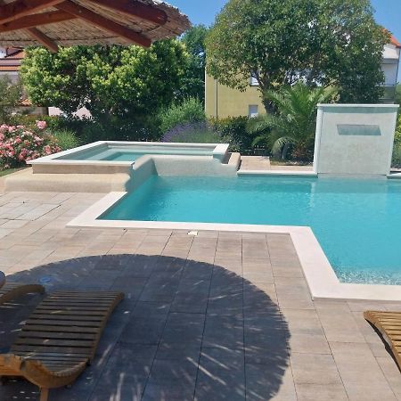 Apartments Residence V Porec Ngoại thất bức ảnh